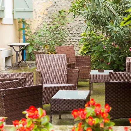 The Originals Boutique, Montpensier, Hotel 3*