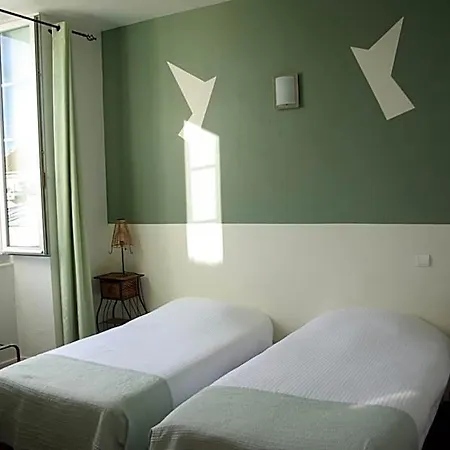 The Originals Boutique, Montpensier, Otel