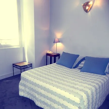 The Originals Boutique, Montpensier,