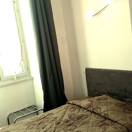 The Originals Boutique, Montpensier, Szálloda 3*