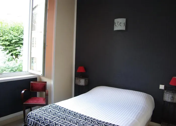 Ξενοδοχείο The Originals Boutique, Montpensier,