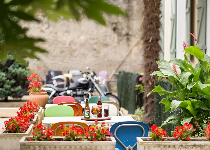 Hotel The Originals Boutique, Montpensier,