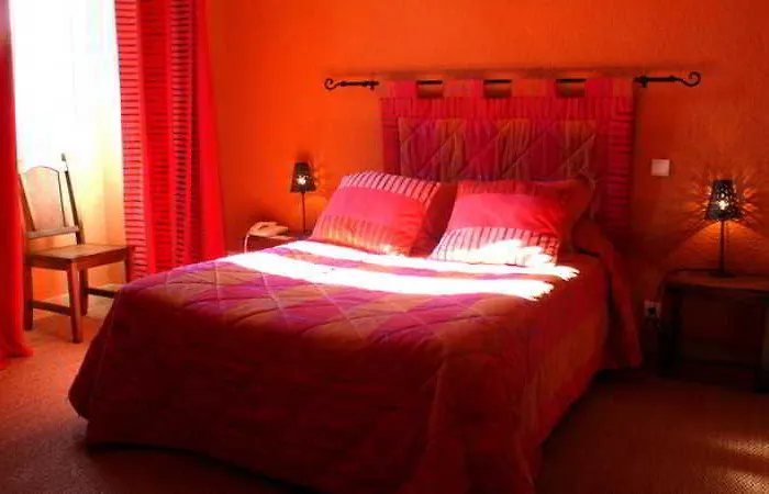 Hotel The Originals Boutique, Montpensier,