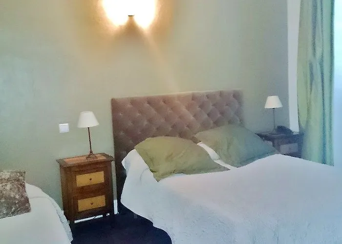 Ξενοδοχείο The Originals Boutique, Montpensier,