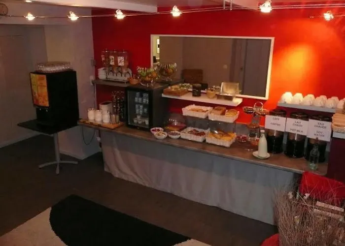 The Originals Boutique, Montpensier,