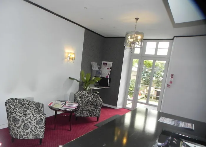 Ξενοδοχείο The Originals Boutique, Montpensier, 3*